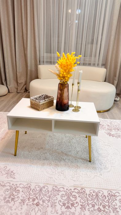 Журнальный столик