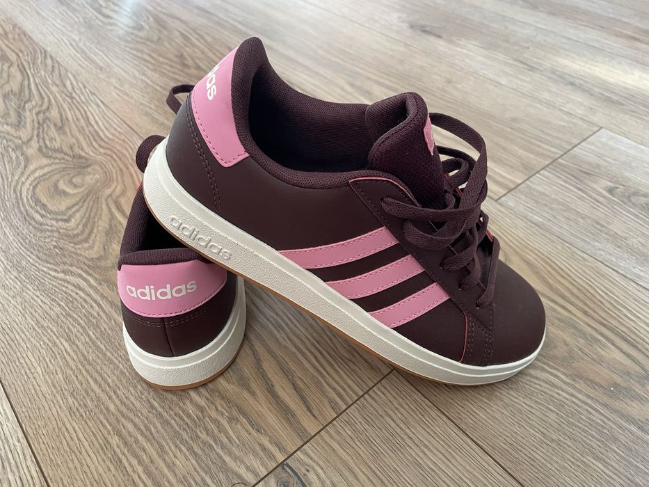 Спортни обувки ADIDAS