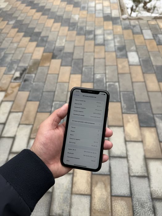 Iphone xr ayfon xr 64gb qora tel ideal sotiladi aybi yo face ishlidi