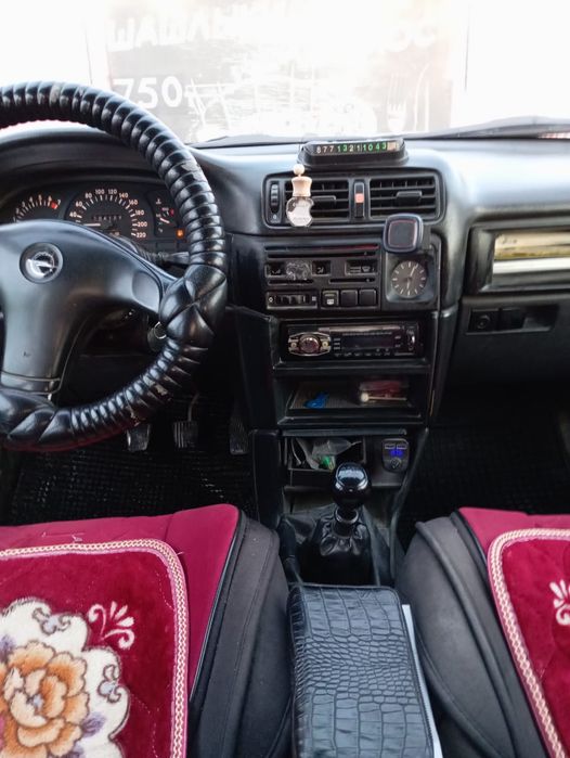 Срочно Опель вектра 1993г