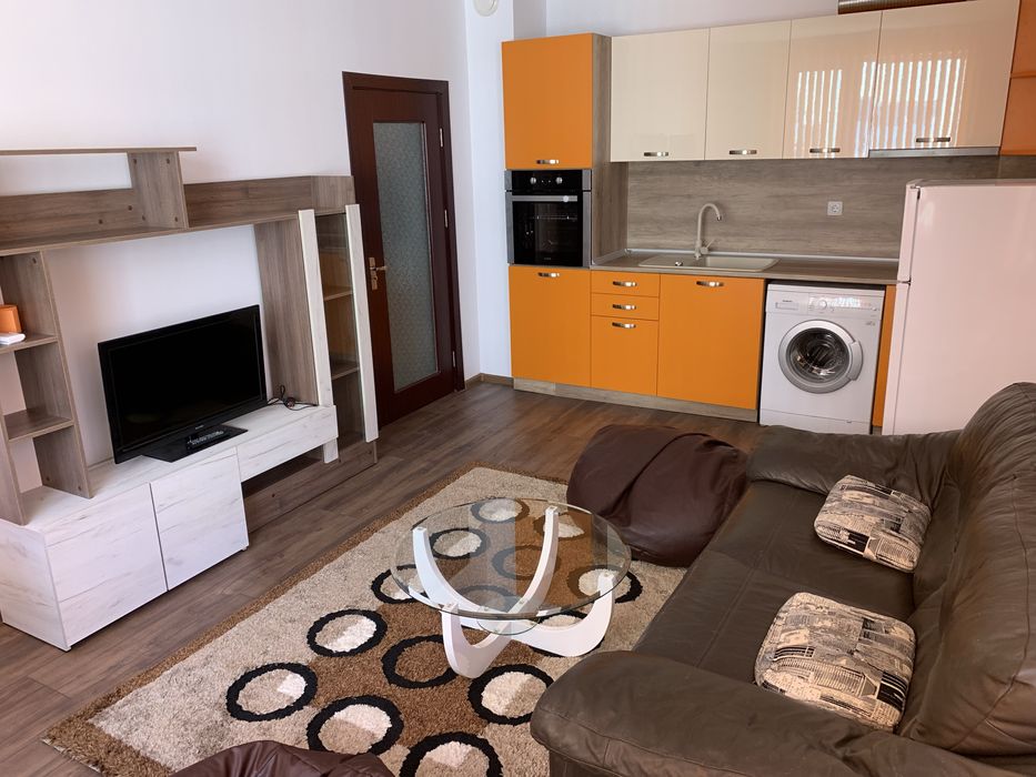 Продава се Двустаен апартамент в Велико Търново, Колю Фичето - 57 кв.м за 993 €/кв.м - Снимка #1