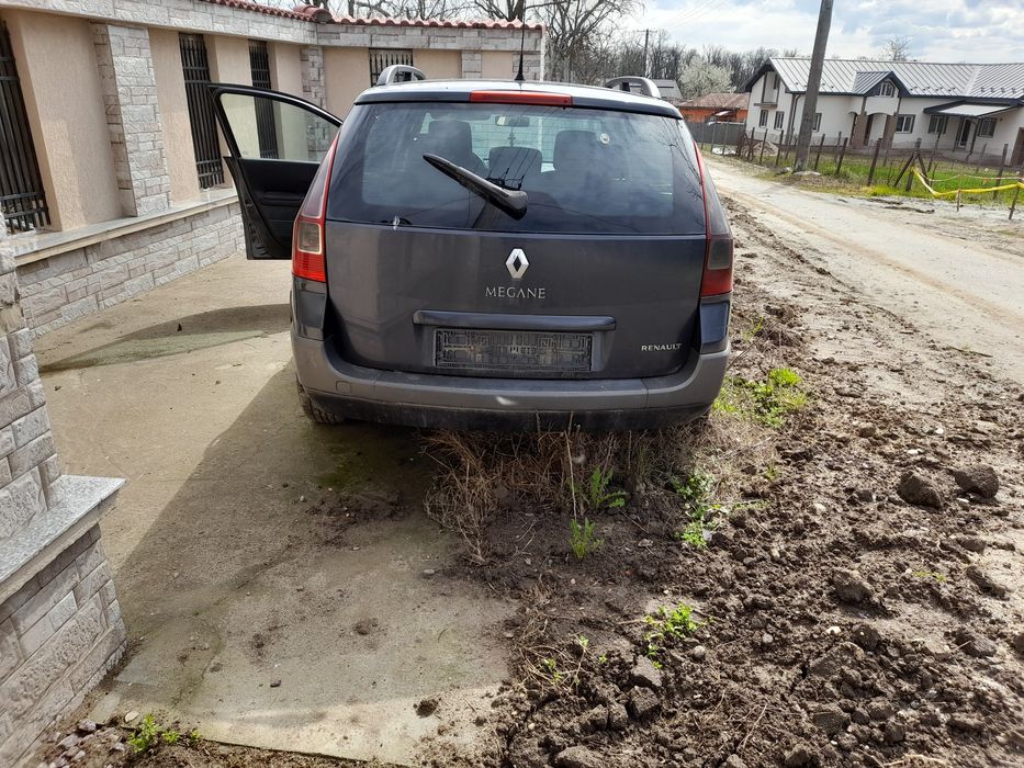 Vând 2 mașini pt Dezmebrari