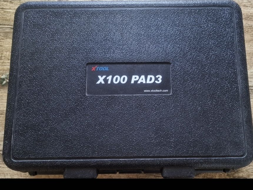 Diagnoza tester Xtool x100 pad3