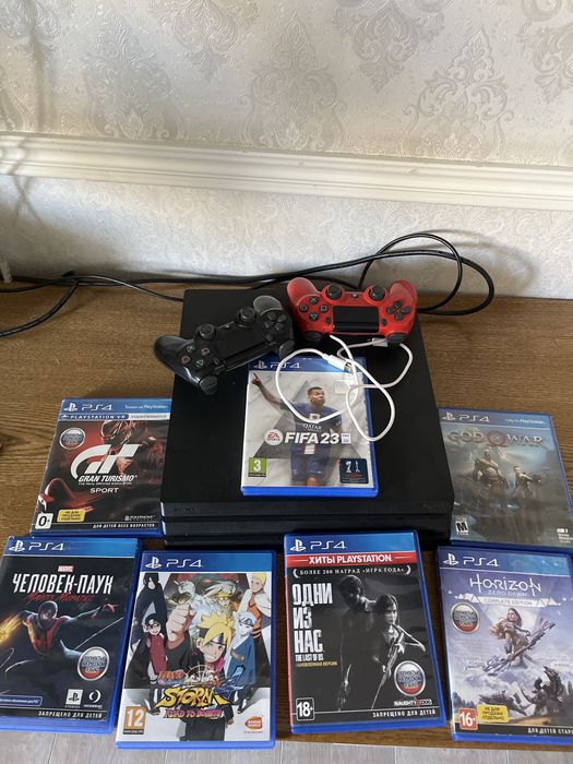 PS4 Pro 1 ТБ + 7 игр , в отличном Состоянии