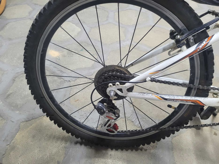 Продавам детско колело