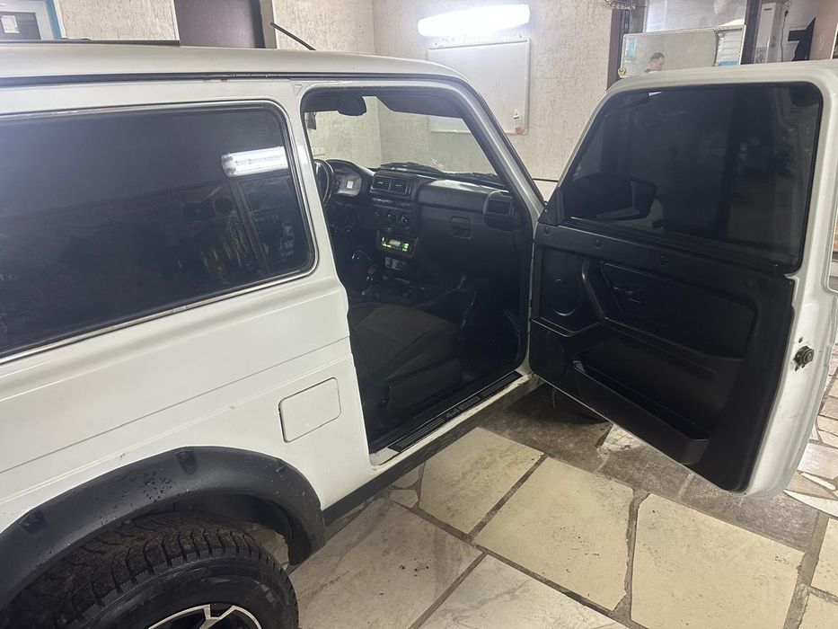 Продам ниву урбан