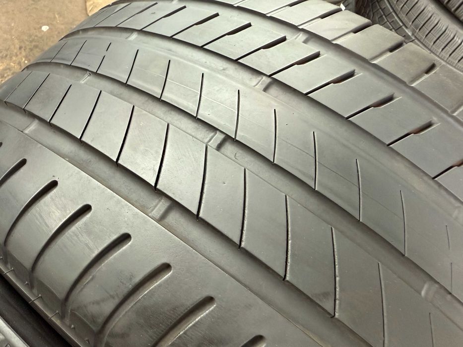 2x Anvelope Vara 305/40 R20 runflat - Bridgestone Alenzza 001 RSC