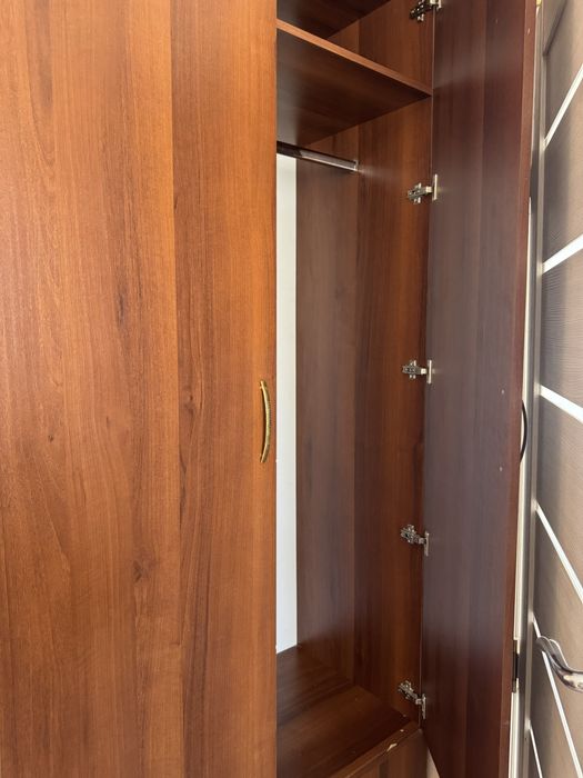 ШКАФ ДЛЯ ОДЕЖДЫ И пастельного белья