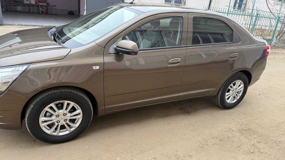 Cobalt 2023 йил кузов 2024.  Сотилади срочно.