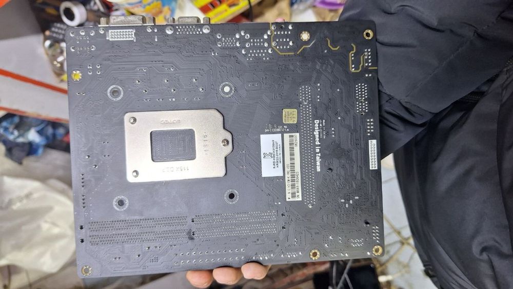 Продам материнскую плату