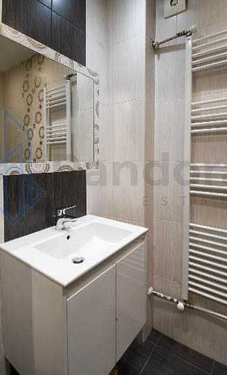 Дава се под наем Тристаен апартамент в София, Център - 75 кв.м за 699 € - Снимка #9