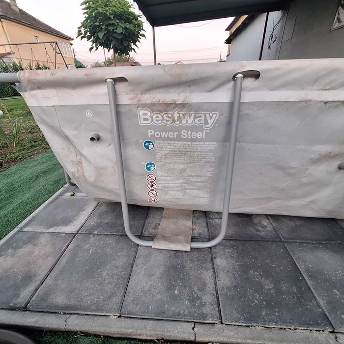 Piscina BestWay 2.82x1.96