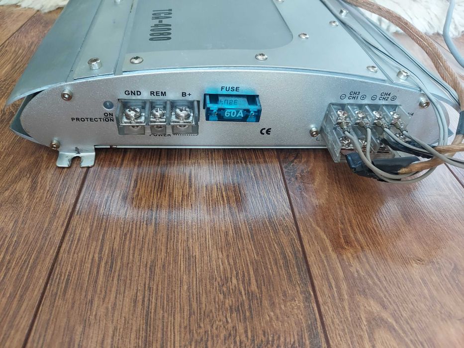 Усилвател Thunder TCA-4080 като нов!