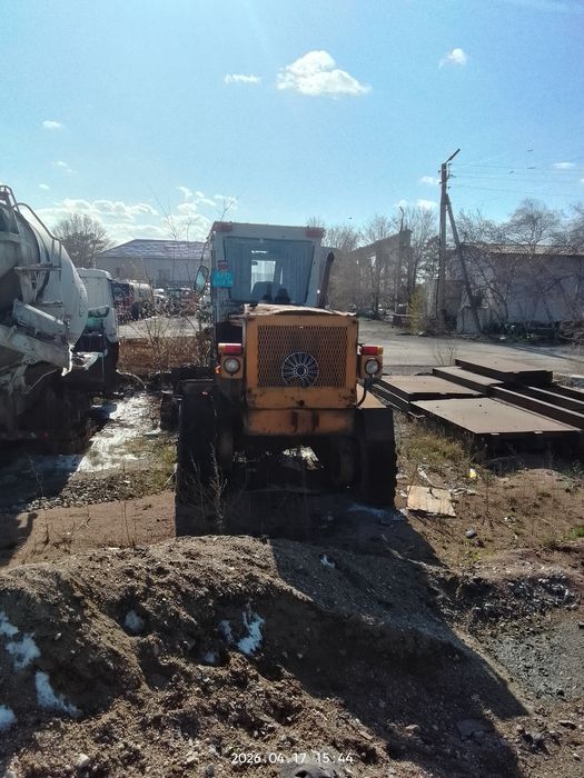 Продаётся Автогрейдер
