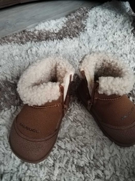 Продается Детская обувь