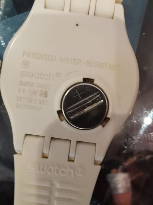 Часовник QQ.. SWATCH