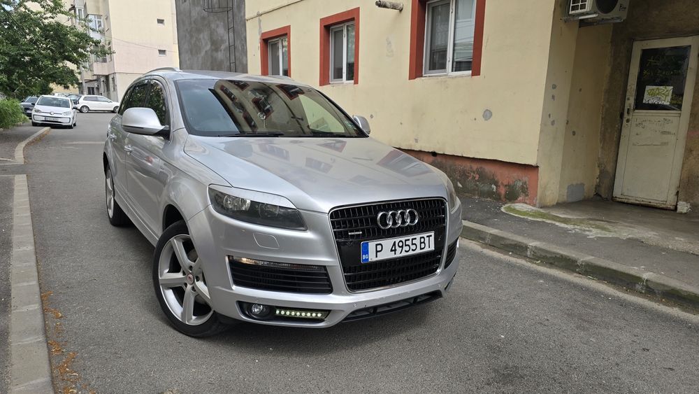Vand Audi Q7 3.0 TDI S-Line 7 locuri