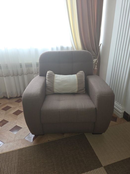 Продам диван и 2 кресла