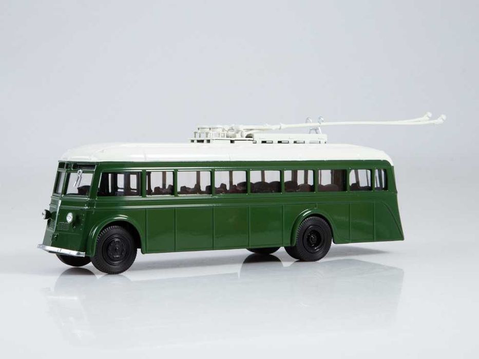 Масштабные модели 1/43 продам.