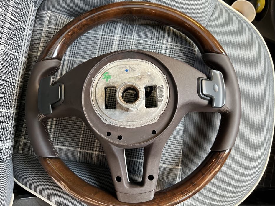 Волан мерцедес бенц