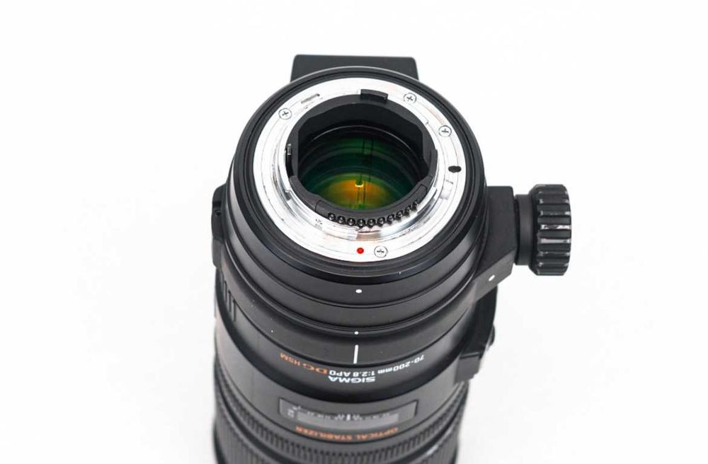 Sigma 70-200 mm f/2.8 EX DG APO OS HSM pentru Nikon F - Obiectiv full frame