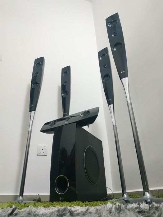 LG kino teater sotiladi xolati yangiday.