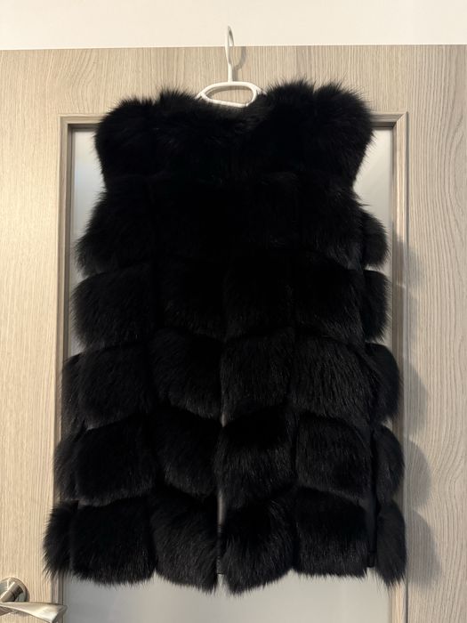 Vestă din blană naturală și piele – neagră