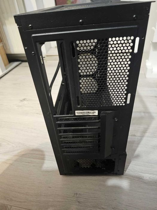 Carcasa PC Cooler Master MasterBox NR600