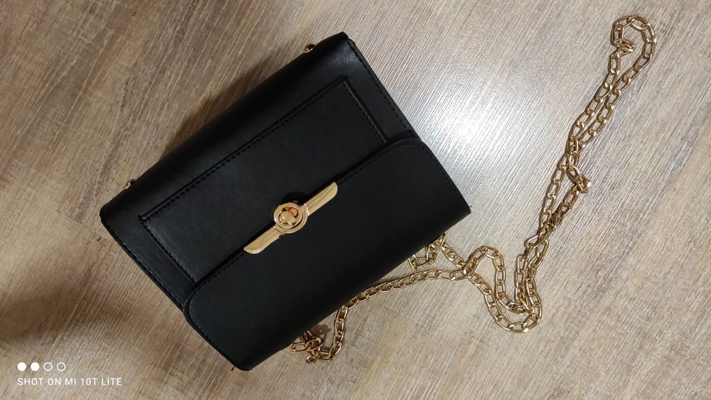 нова малка чантичка