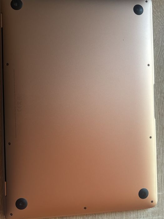 Macbook AIR 2020- СПЕШНО