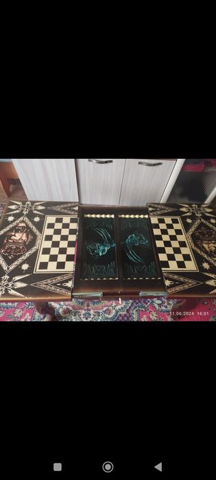 Продается стол игральный