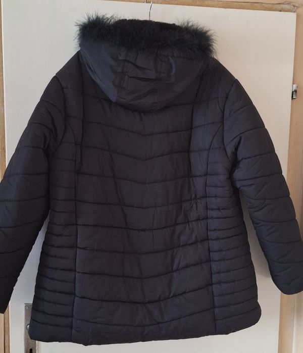 Дамско зимно яке с топла подплата