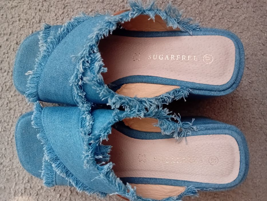 Дамски чехли на ток