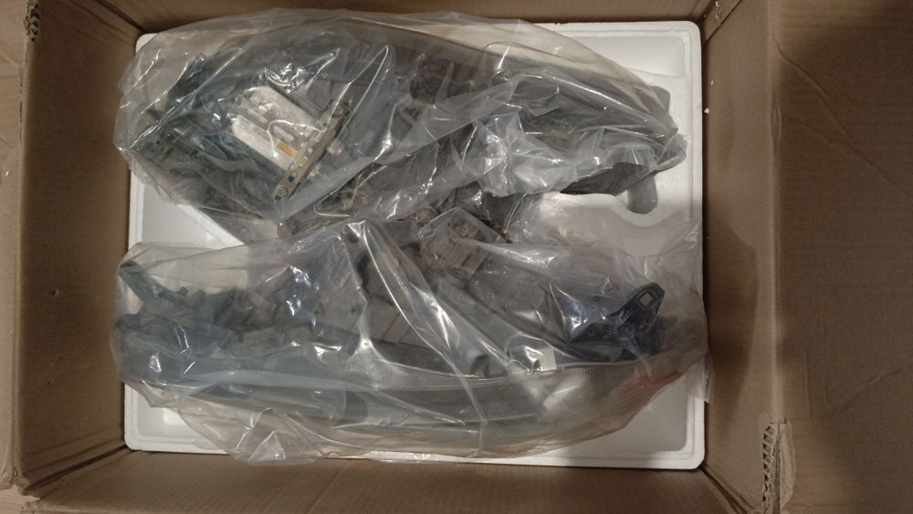 Фары на Митсубиси Лансер 10