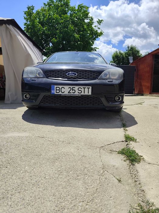 Ford Mondeo st 220