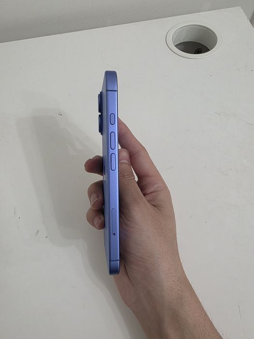 IPhone 16 на 256гб