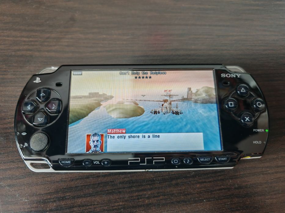 PSP 2000  конзола