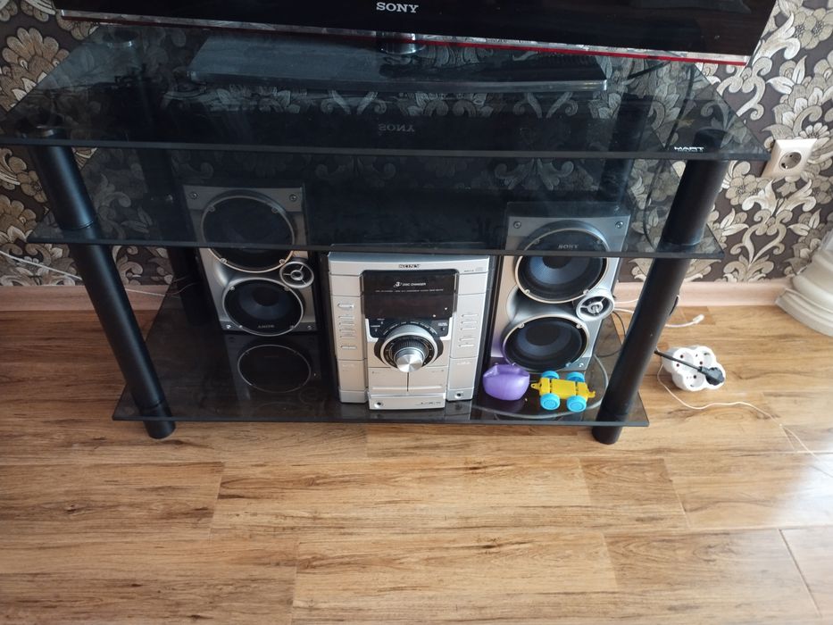 Продам подставку под телевизор Mart