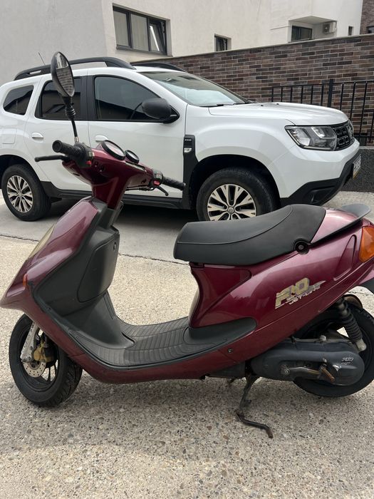 Vand scuter malagutti f10 ,50cm,anul  1996,proprietar de 4 ani.