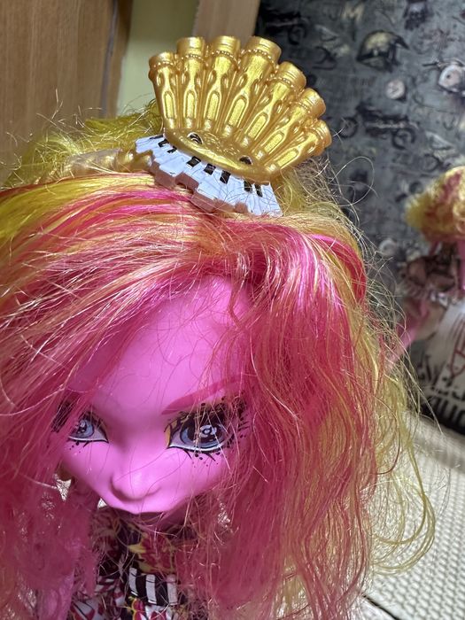 Продам куклу монстр хай!