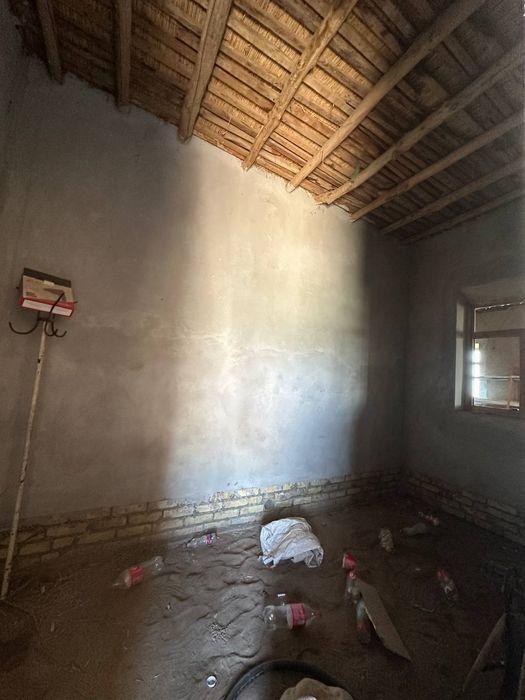 Noturar bino sotiladi,240 m²