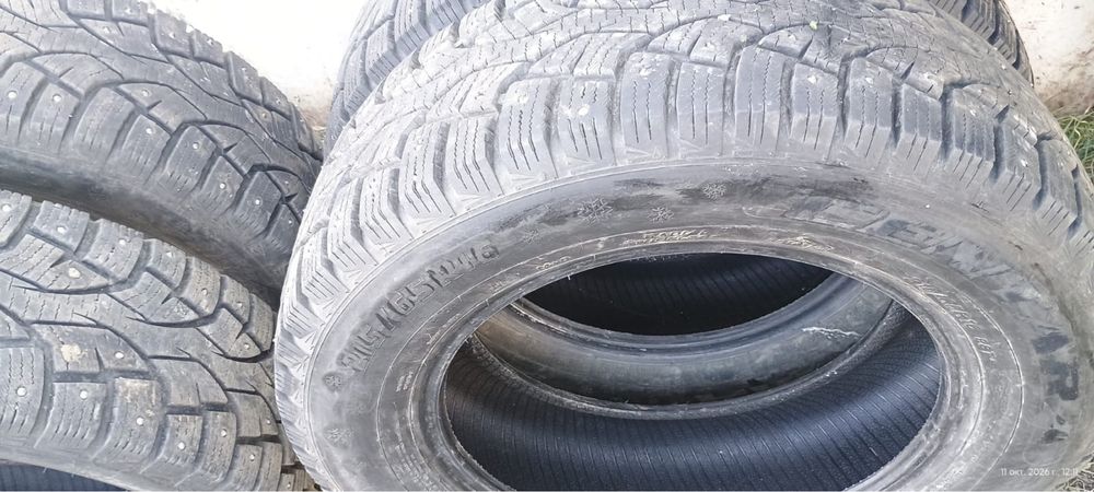 Зимняя резина 215/65R16