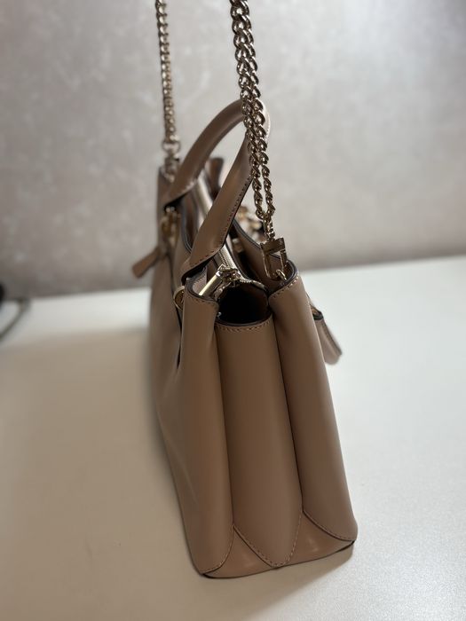 Элегантная сумочка Guess.Оригинал.