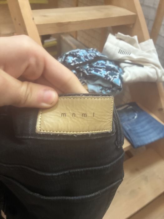 Blugi cu pietricele skinny