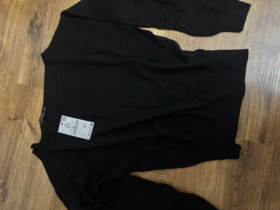 Lot 20 bluze Stradivarius cu eticheta 56 lei bc