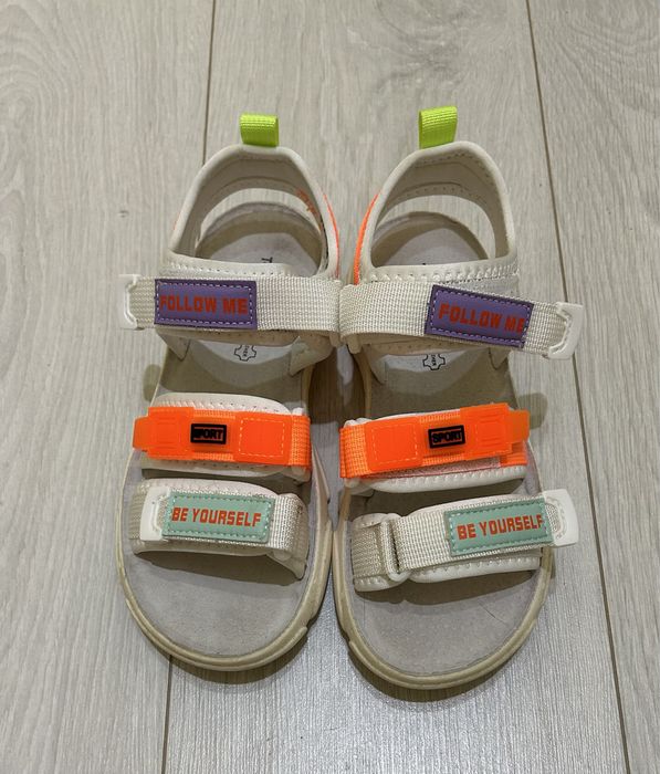 Сандалии для девочки