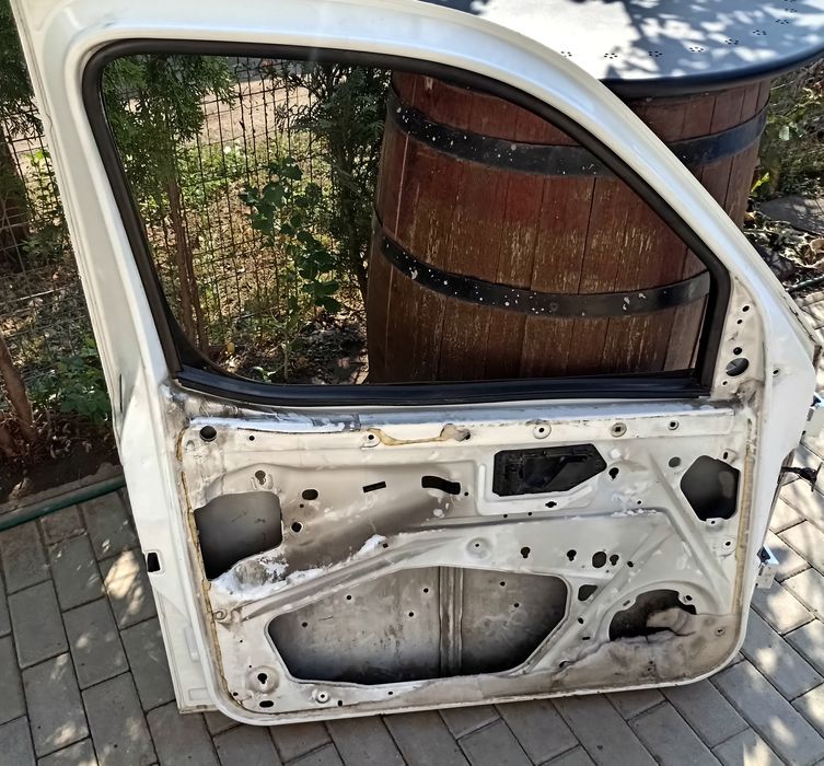 Portiera stânga față Peugeot partner Citroen berlingo
