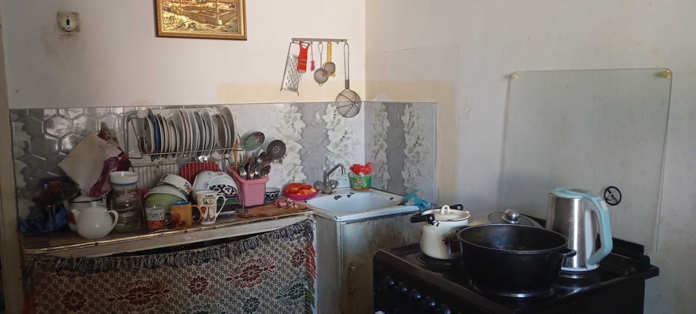 Uy sotiladi , 2 Xona 1-etash  , 9mk , yoʻlni yuzi