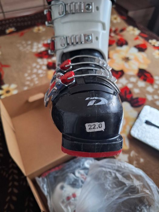 Лыжные ботинки детские 22.0 размер