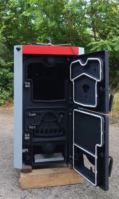 Чугунен котел на твърдо гориво Виадрус/Viadrus U22 5D 30 kW